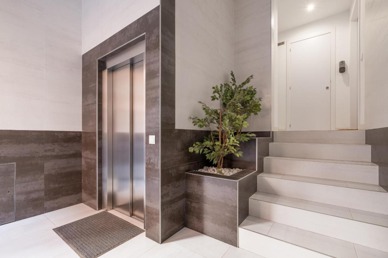 Modern, Stylish Apartment Valencia Exterior foto